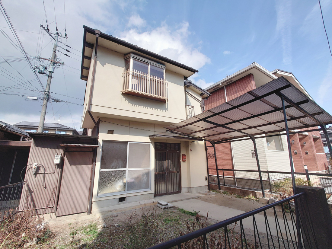 ���Ɍ����̎s���쒬�x�i�̌ˌ����݂̌��n�O�ώʐ^