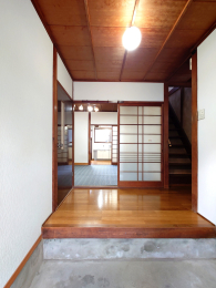 ���Ɍ����̎s���쒬�x�i�̌ˌ����݂̌���