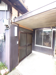 ���Ɍ����̎s���쒬�x�i�̌ˌ����݂̌��n�O�ώʐ^