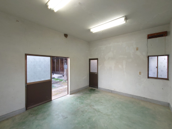 ���Ɍ������s�a�򒬂̌ˌ����݂̂��̑����n