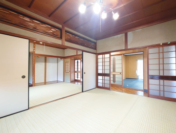 ���Ɍ����e�s���蒬�̌ˌ����݂̂��̑�����