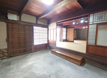 ���Ɍ����̎s�V�{���k���̌ˌ����݂̌���