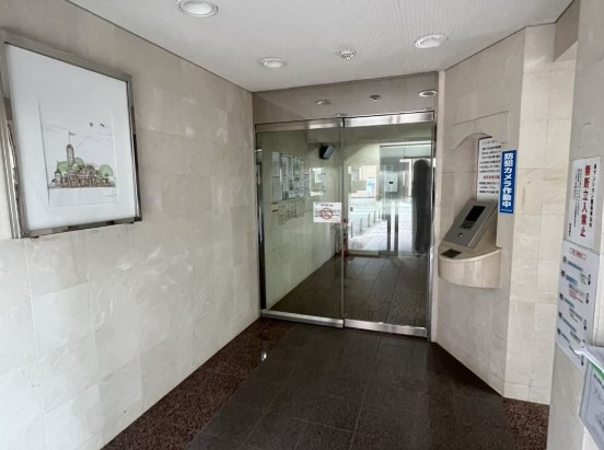 �����������s�����捕��̓����}���V�����̃G���g�����X