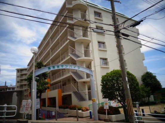 ���Ɍ��_�ˎs���c���r�c3���ڂ̓����}���V�����̌��n�O�ώʐ^