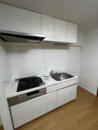 ���Ɍ��_�ˎs���ɋ斩�쒬10���ڂ̓����}���V�����̃L�b�`��