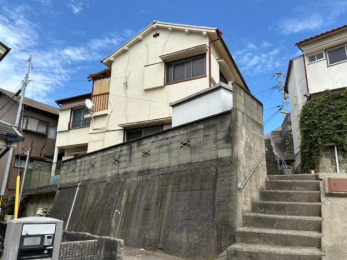 ���Ɍ��_�ˎs������򂪋u3���ڂ̌ˌ����݂̌��n�O�ώʐ^