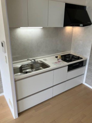 ���Ɍ��_�ˎs�����Z�g�R��2���ڂ̓����}���V�����̃L�b�`��