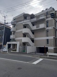 ���Ɍ����s�����Ԓ�3���ڂ̓����}���V�����̌��n�O�ώʐ^