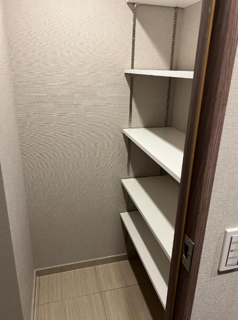 {s铌掰쐼̓}V̎[