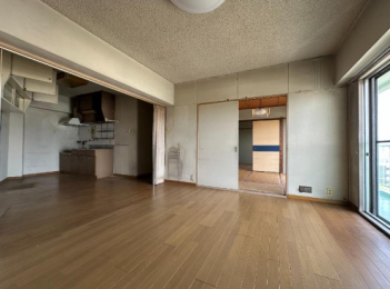 a̎Ra̎RsV1543̓}V̂̑