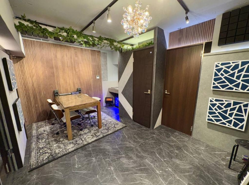 {s搼{1̓}ṼrOȊŐ