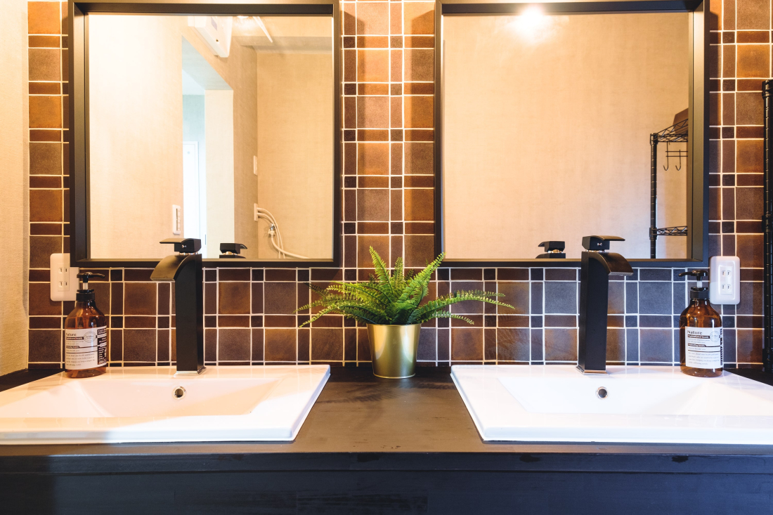 {ʎs4ڂ̈꓏Ap[g̉摜