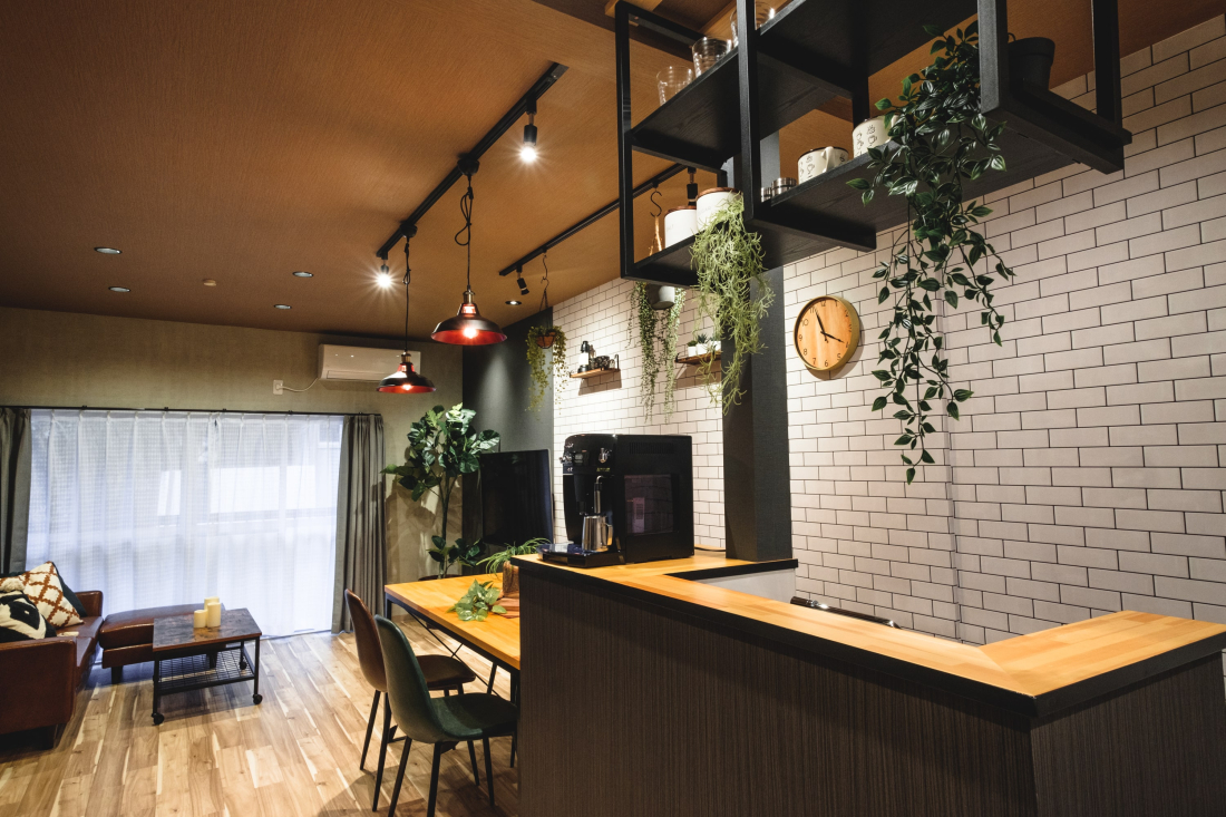 {ʎs4ڂ̈꓏Ap[g̉摜