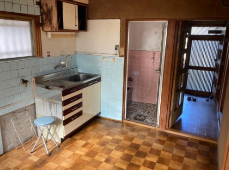 �ޗǌ�����s�E��̌ˌ����݂̃L�b�`��