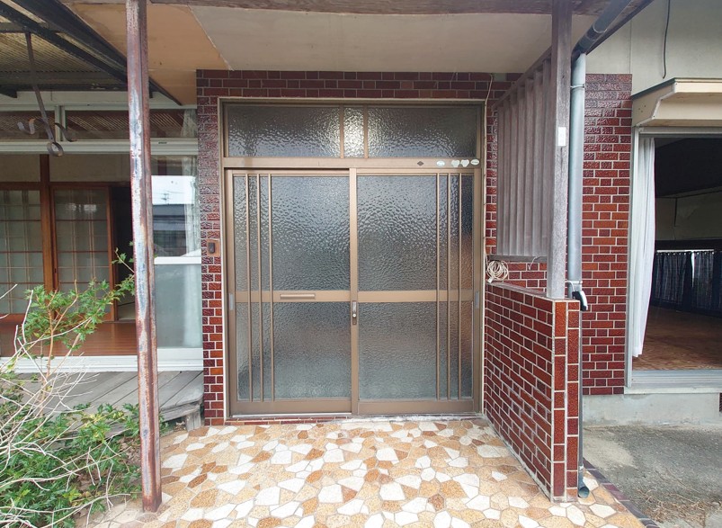 ���Ɍ������s�L�q���̌ˌ����݂̌��n�O�ώʐ^